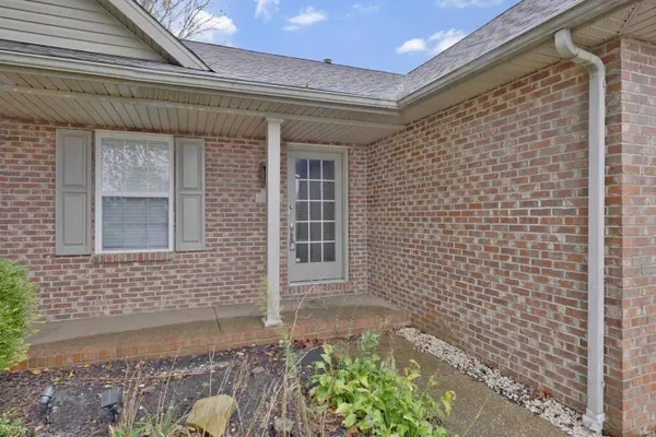 10659 Midway DR, Newburgh, IN 47630