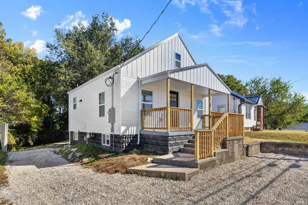 914 W Divison RD, Jasper, IN 47546