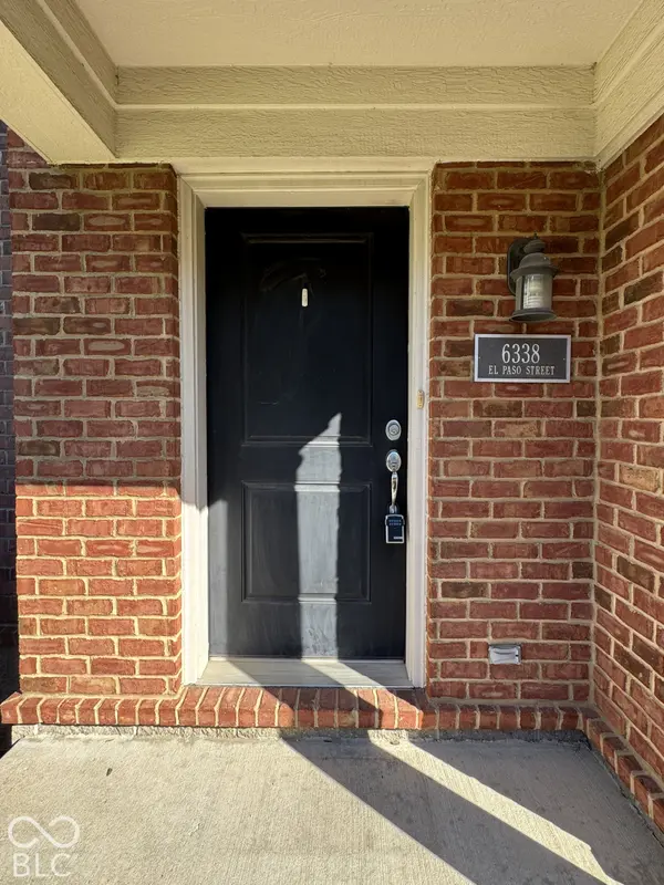 6338 El Paso ST, Whitestown, IN 46075