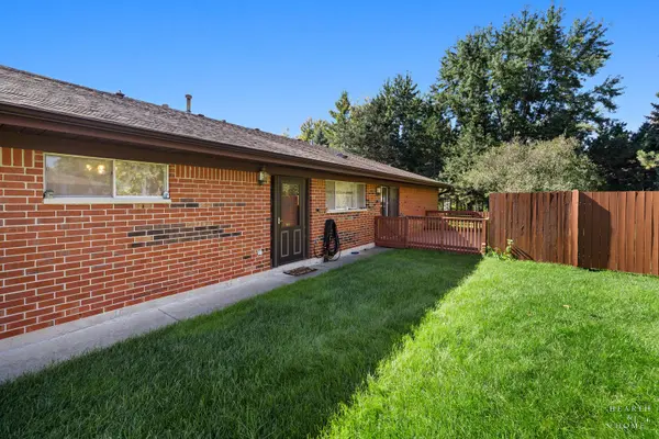 142 Virginia CT, Streamwood, IL 60107