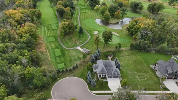 655 Shawnee Woods RD, Medina, MN 55340