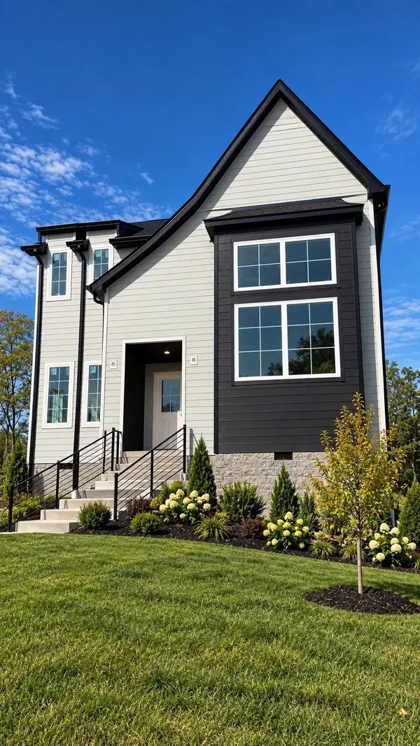 1539 E Stewarts Ln, Nashville, TN 37218
