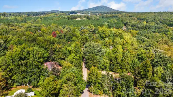 3285 Falcon Ridge RD, Maiden, NC 28650