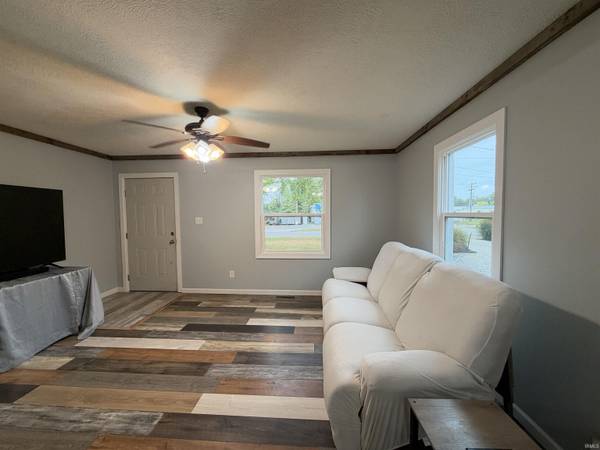 9462 W Old State Road 66 RD, Richland, IN 47634