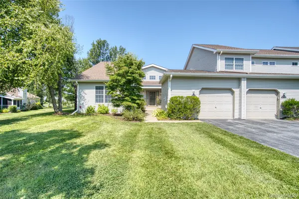 208 Cinnamon CIR, Rhinebeck, NY 12572