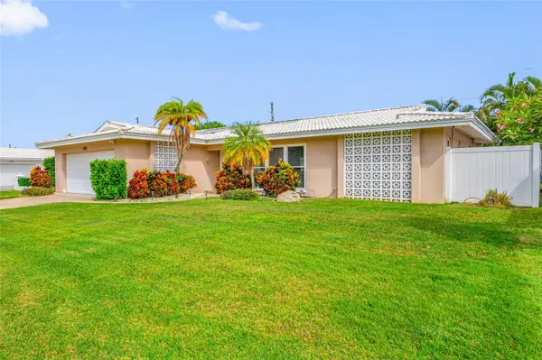 14921 SOVEREIGN DR, Largo, FL 33774