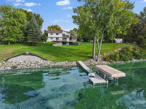 10333 Alcott DR, Sauk Centre, MN 56378