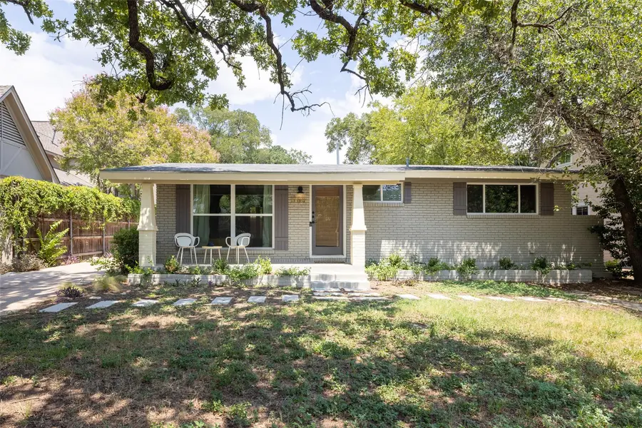 1706 Palma PLZ #C, Austin, TX 78703