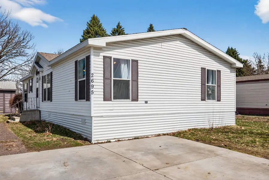 2695 Alissa LN, Maplewood, MN 55119