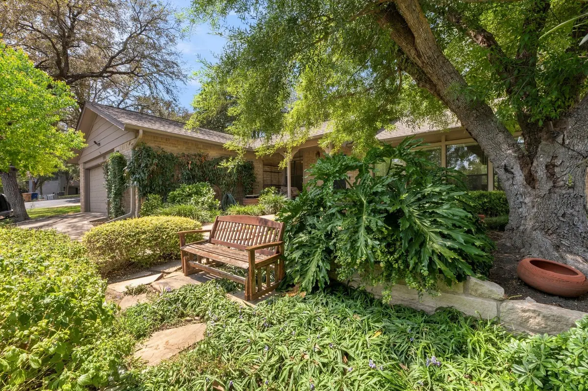 1904 Stoneridge RD, Austin, TX 78746