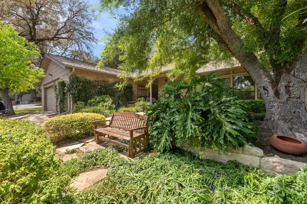 1904 Stoneridge RD, Austin, TX 78746