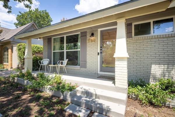 1706 Palma PLZ #C, Austin, TX 78703