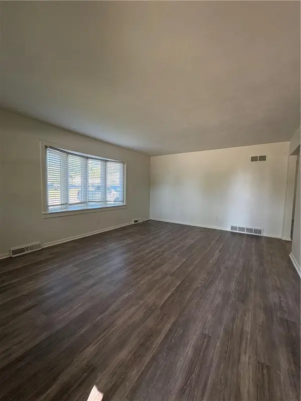 303 E Truman AVE, Clinton, MO 64735