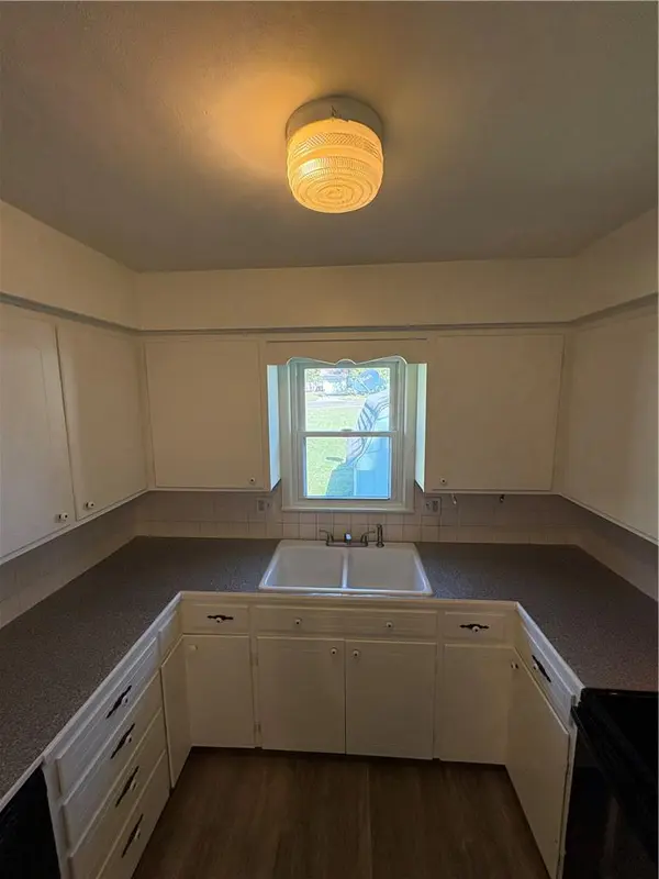 303 E Truman AVE, Clinton, MO 64735