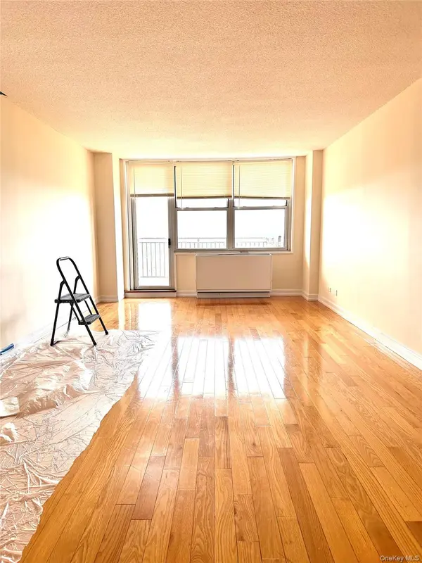 41-40 Union #16M, Flushing, NY 11355