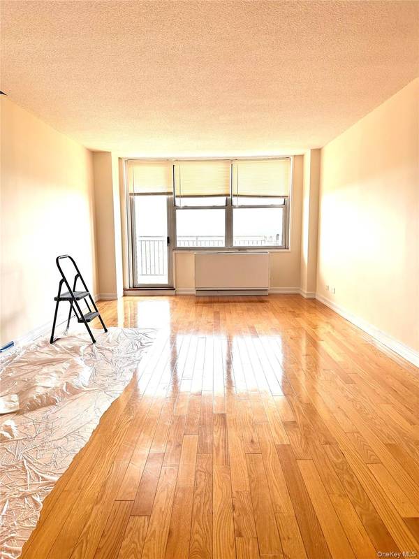 41-40 Union #16M, Flushing, NY 11355