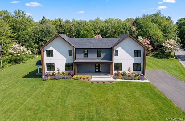 14 Warwick Isle BLVD, Pine Island, NY 10969
