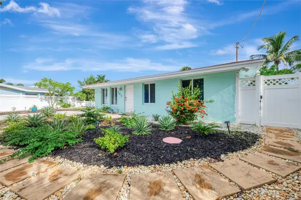 387 AVENIDA MILANO, Sarasota, FL 34242
