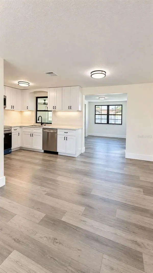 3708 HOLIDAY LAKE DR, Holiday, FL 34691