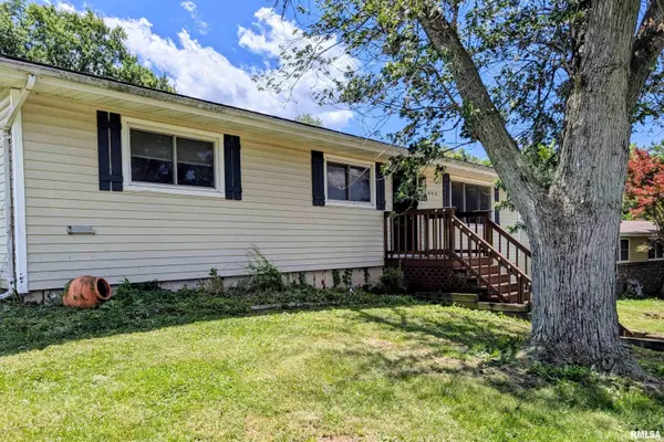 306 PONTIAC RD, Marquette Heights, IL 61554