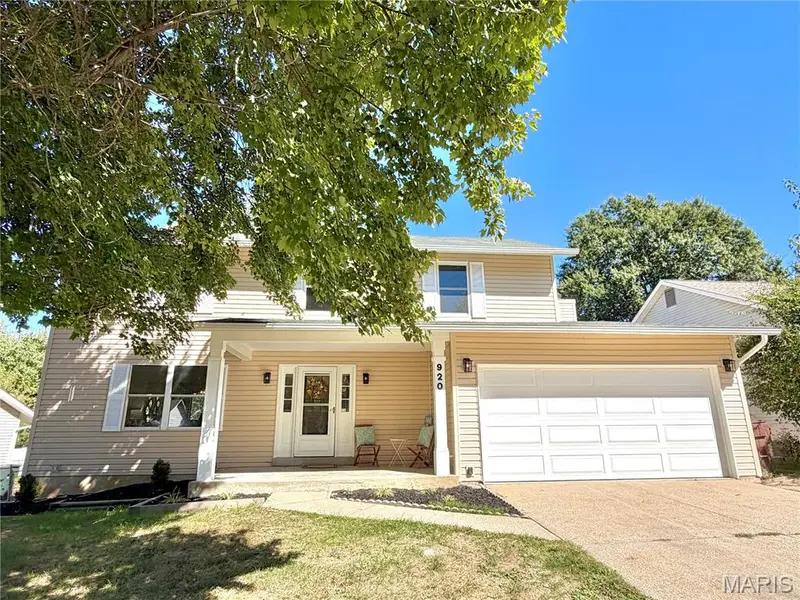 920 Blake CT, St Peters, MO 63376