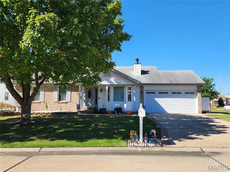 101 Eric Craig CT, St Peters, MO 63376
