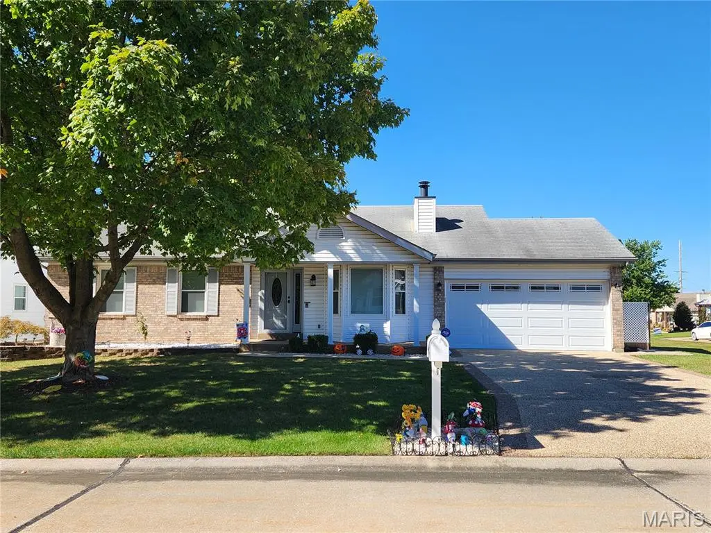 101 Eric Craig CT, St Peters, MO 63376