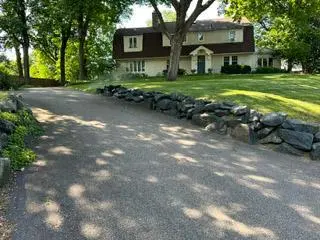 435 Far Hill RD, Wayzata, MN 55391