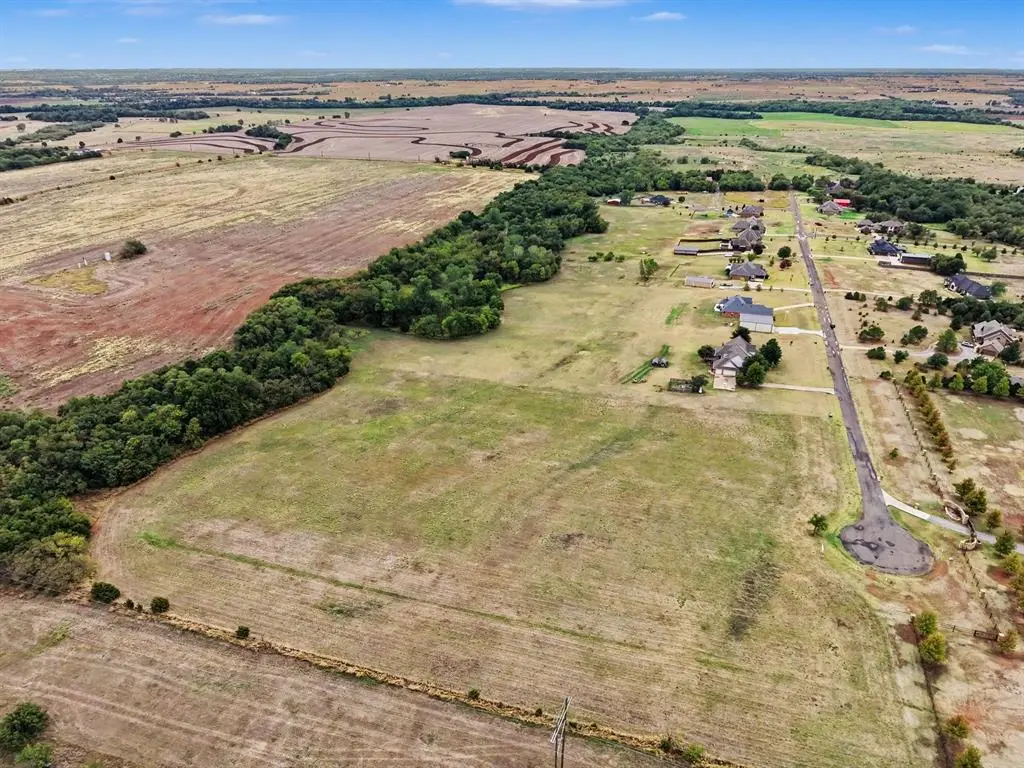 8626 Elk ALY, Guthrie, OK 73044