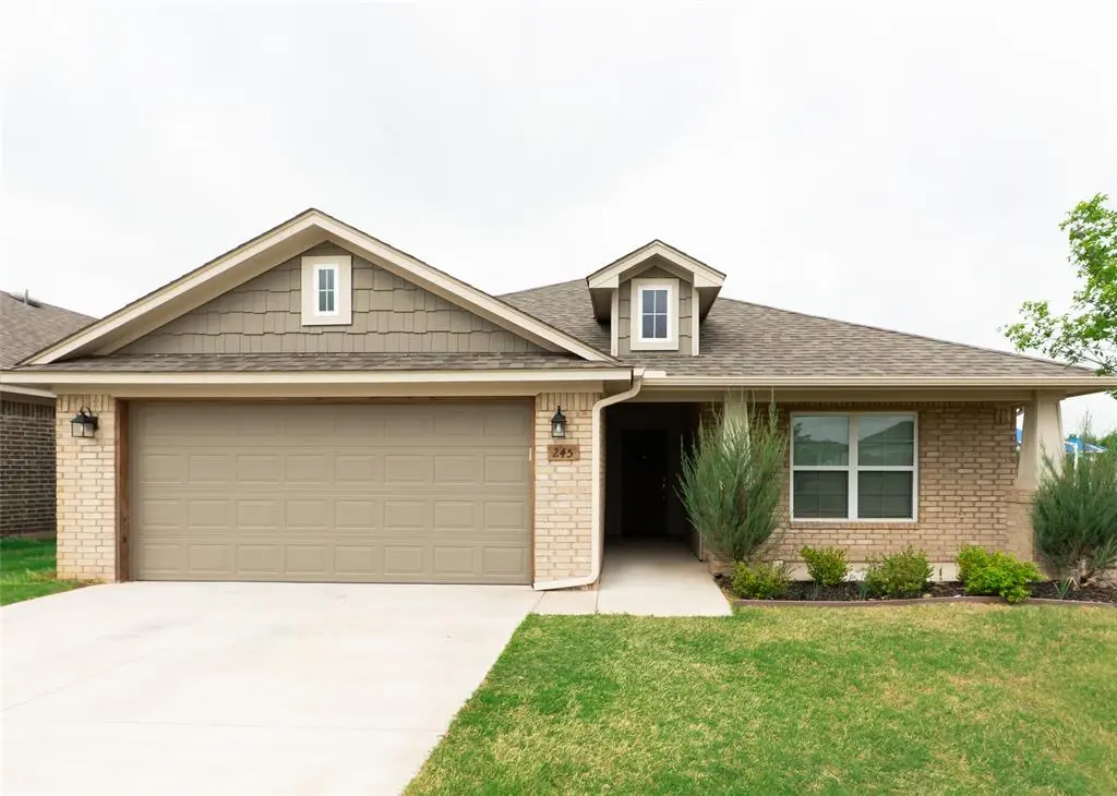 245 Vista DR, Yukon, OK 73099