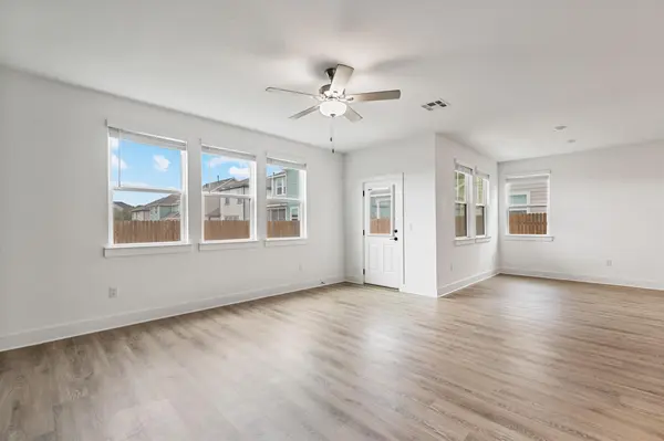 2905 Saint Regis DR, Pflugerville, TX 78660