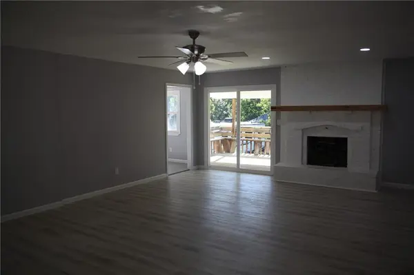 1101 SW 21st ST, Blue Springs, MO 64015