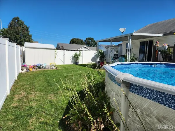 101 Eric Craig CT, St Peters, MO 63376