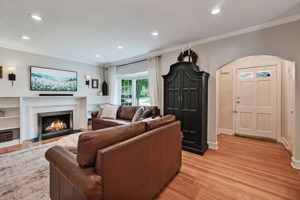 543 S Dunton AVE, Arlington Heights, IL 60005