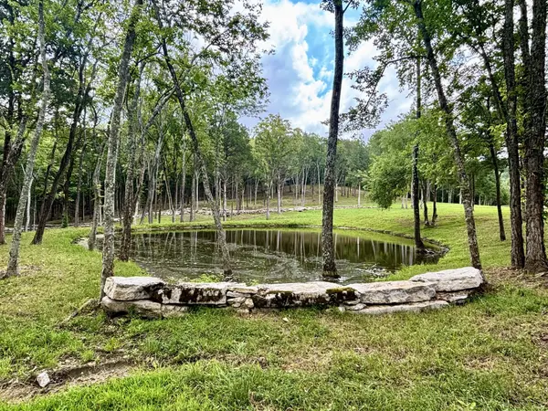 8598 Taliaferro Rd, Eagleville, TN 37060