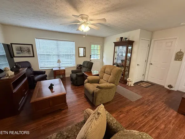 3412 Point Pleasant Rd, Newport, TN 37821