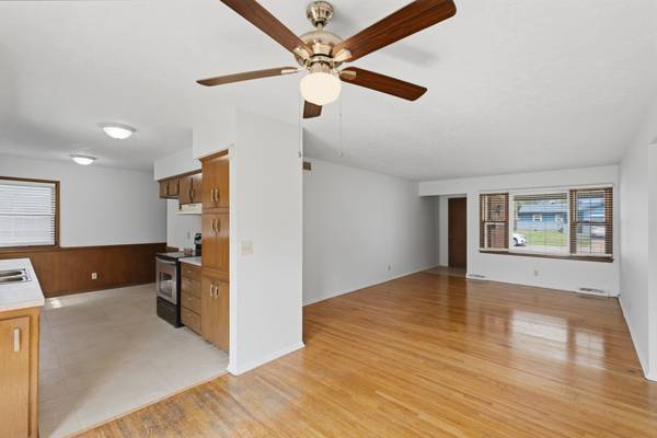 8105 E Clay St, Wichita, KS 67207