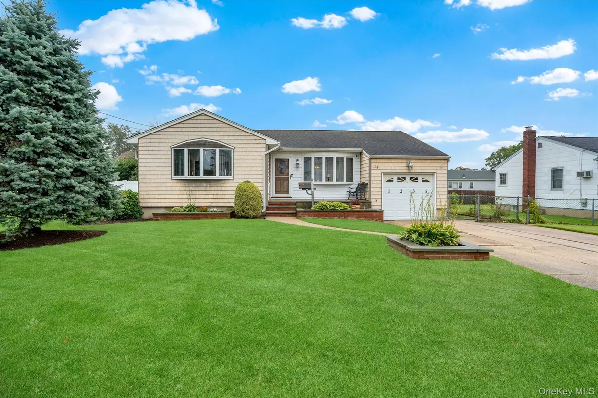 1235 11th ST, West Babylon, NY 11704