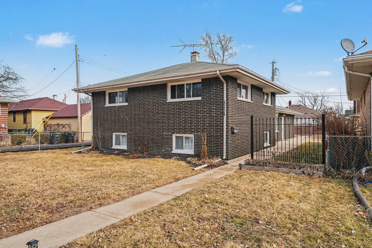 4219 Walsh AVE, East Chicago, IN 46312