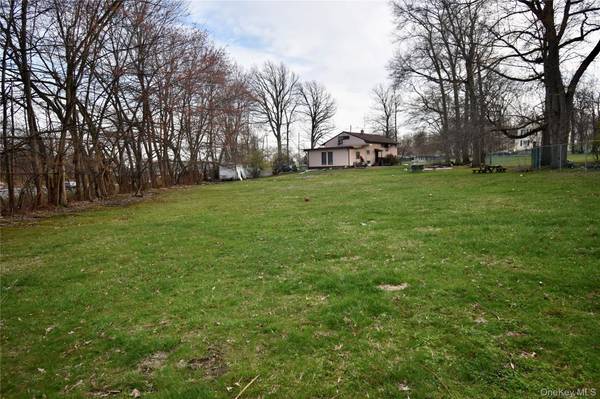 130 Scotland Hill RD, Chestnut Ridge, NY 10977