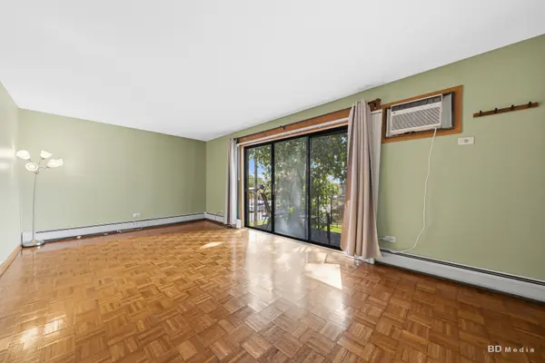9814 Sayre AVE #204, Chicago Ridge, IL 60415