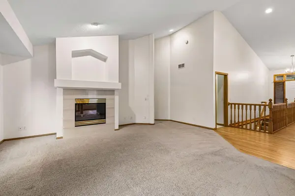 13028 Garvin Brook LN, Apple Valley, MN 55124