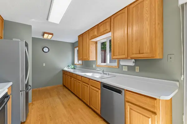 4212 Desoto ST, Vadnais Heights, MN 55127