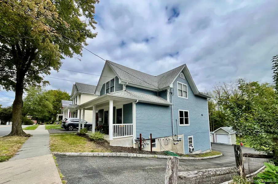 61 South, Warwick, NY 10990