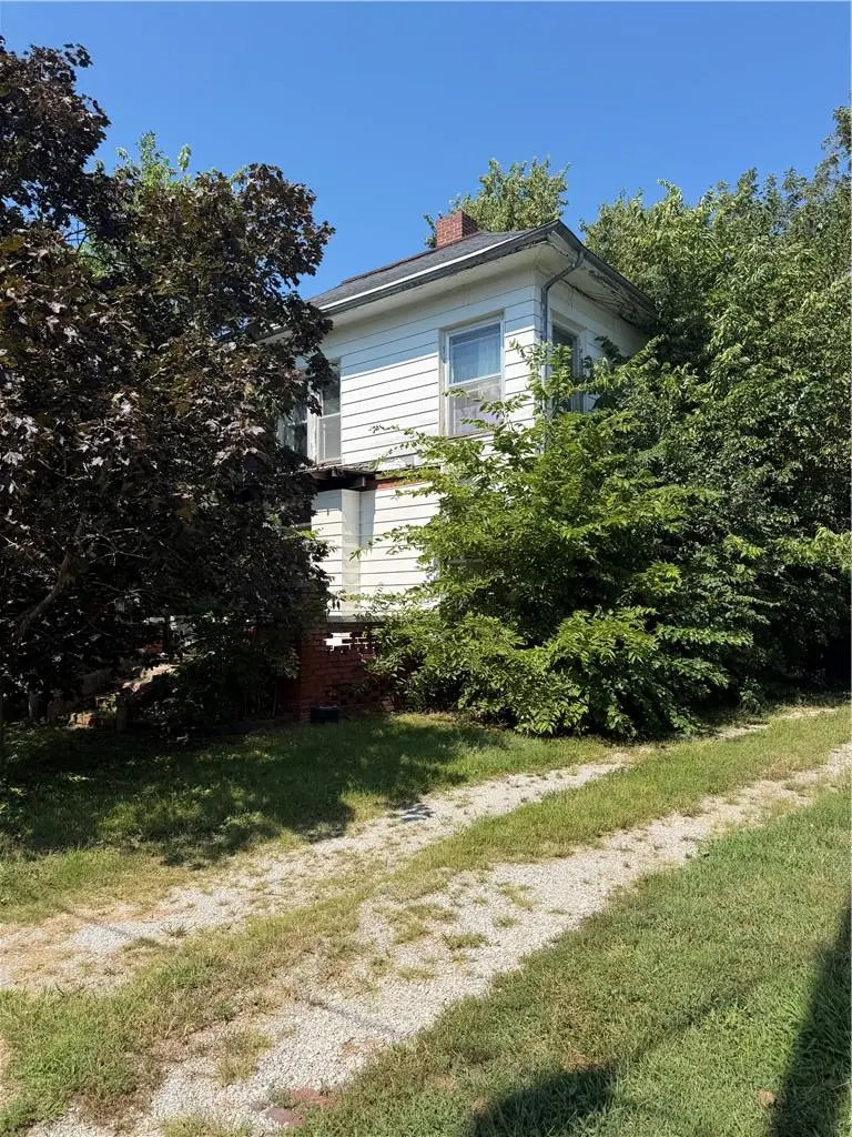 525 W 1st ST #W, Maryville, MO 64468