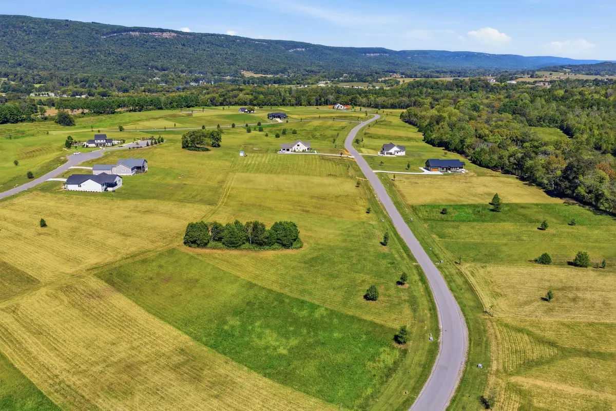 76 River Ridge Drive, Dunlap, TN 37327