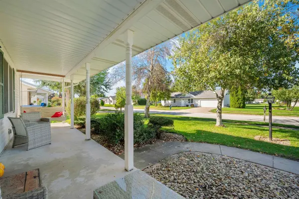 706 Alana DR, Goshen, IN 46526-6107