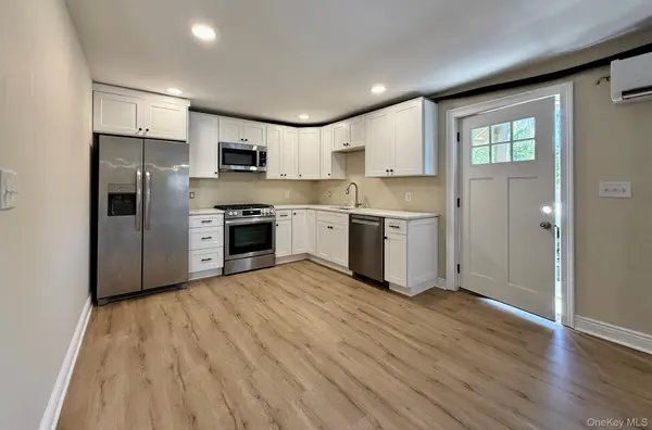 61 South, Warwick, NY 10990