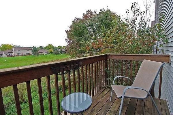 1059 ELLSWORTH DR, Grayslake, IL 60030