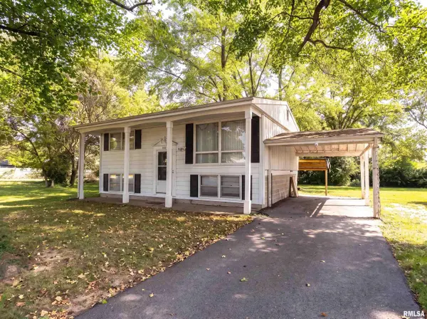 207 N ASH ST, Desoto, IL 62924